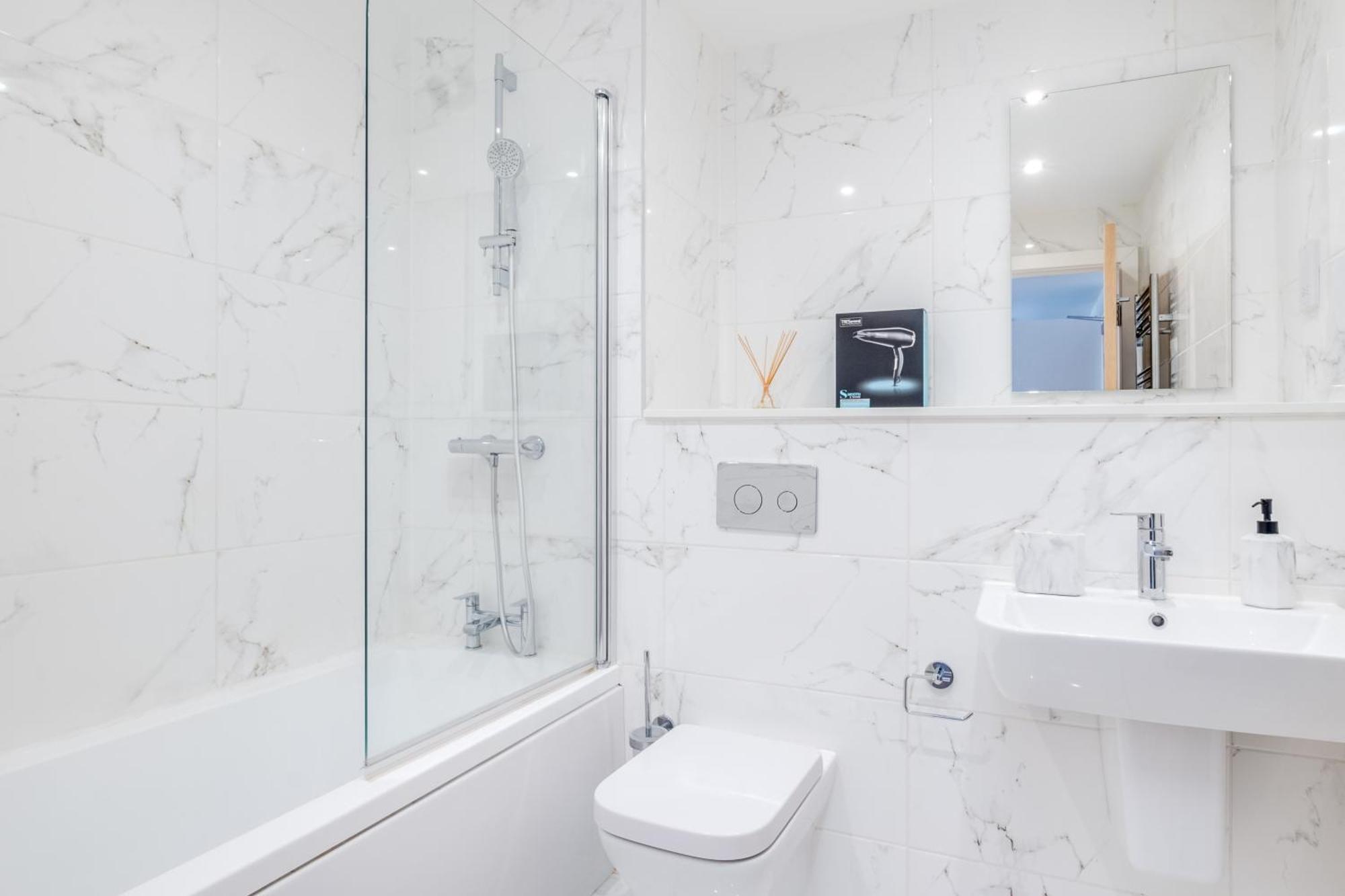 Broadway Mailbox Luxury New 1 Bed Apartment With Free Parking Бирмингем Экстерьер фото